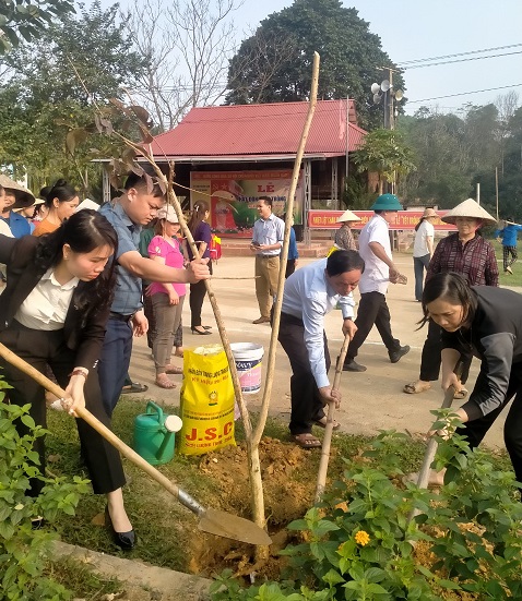 Lãnh đạo nữa.jpg
